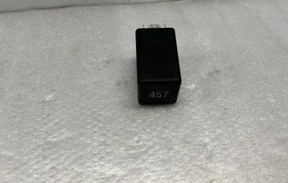 Audi Q5 SQ5 Glow plug pre-heat relay 0281003032