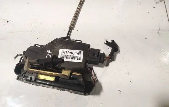 Audi A6 S6 C5 4B Front door lock 