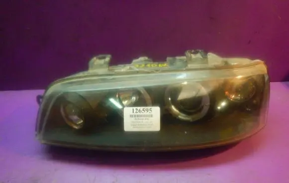 Fiat Punto (188) Headlight/headlamp