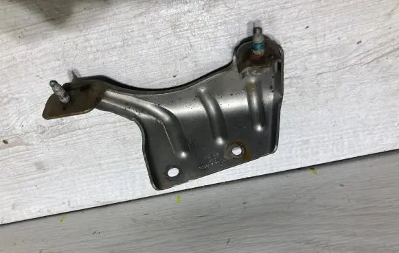 Volkswagen Beetle A5 Other engine part 1K0253461BN