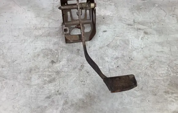 Chrysler 300 - 300C Brake pedal
