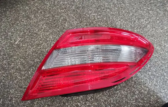 Mercedes-Benz C W204 Rear/tail lights 2048203064