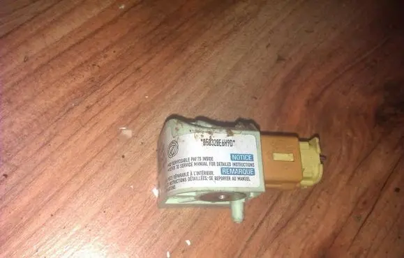 Alfa Romeo 156 Airbag deployment crash/impact sensor 60680214