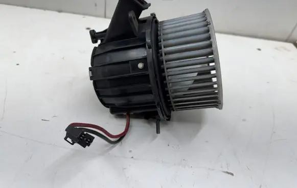 Audi A4 S4 B8 8K Heater fan/blower 8T1820021
