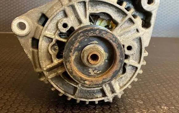 Audi A8 S8 D2 4D Generator/alternator 059903015E 0123520020