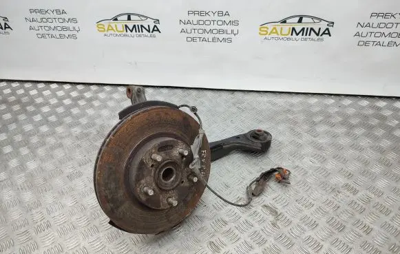 Honda FR-V Front wheel hub