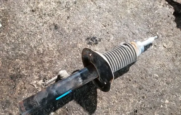 Peugeot 806 Front shock absorber/damper