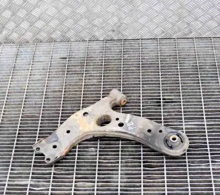 Toyota Verso-S Front lower control arm/wishbone