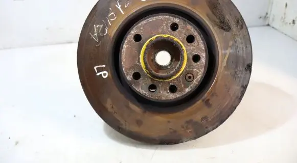 Opel Zafira B Front wheel hub spindle knuckle
