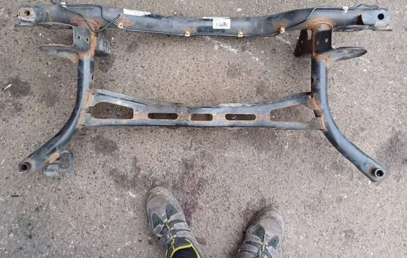 Volkswagen Touran I Rear subframe 