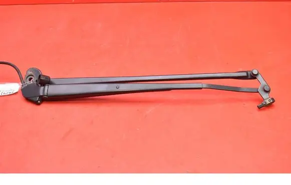 Toyota Yaris Front wiper blade arm