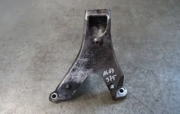 Audi A4 S4 B7 8E 8H Engine mounting bracket 8E0199308AF