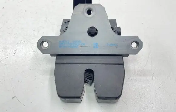 Ford Focus Tailgate/trunk/boot lock/catch/latch 8M51R442A66DA 210312