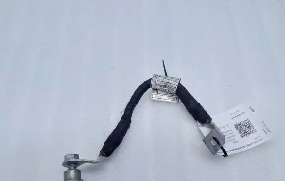 BMW 2 F45 Positive cable (battery) 6825834