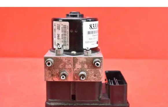 BMW X3 E83 ABS Pump 6771486