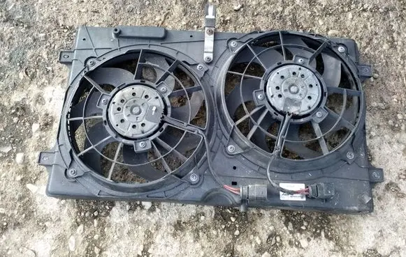 Volkswagen Sharan Radiator cooling fan shroud 7M3121207B YM218147AB 0130303881