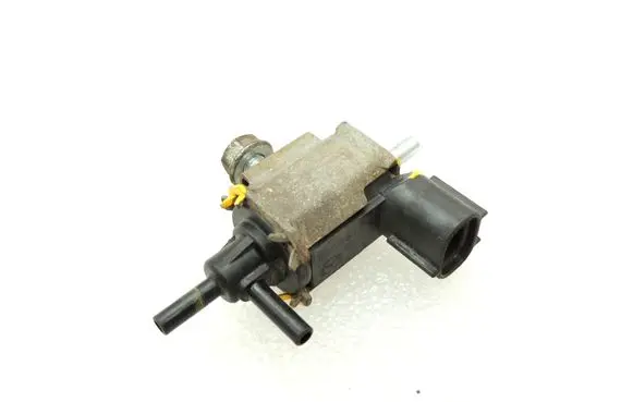 Mazda 6 Vacuum valve SH1B18741