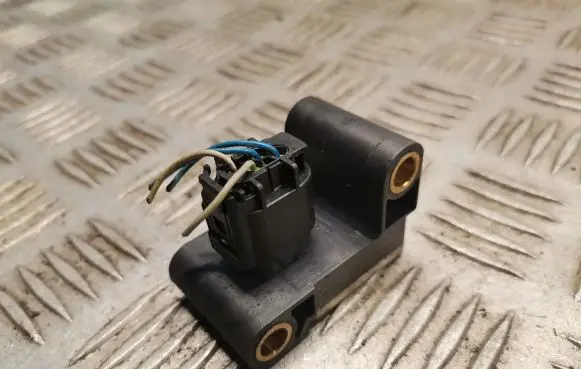 BMW 1 E81 E87 Airbag deployment crash/impact sensor 6956485