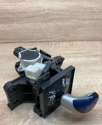 Toyota Prius (XW30) Gear shifter/selector 75C582RHD RHD