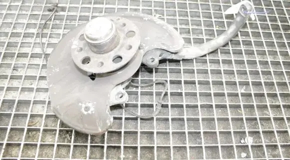 Mercedes-Benz SL R230 Front wheel hub