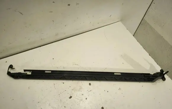 Volvo V50 Radiator mount bracket 4N518A421