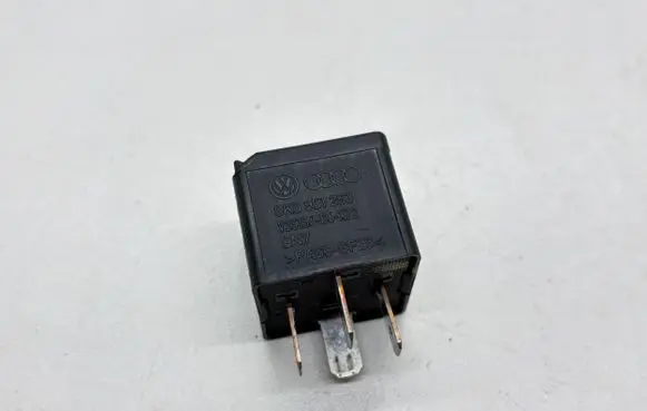 Audi A8 S8 D3 4E Other relay 8K0951253