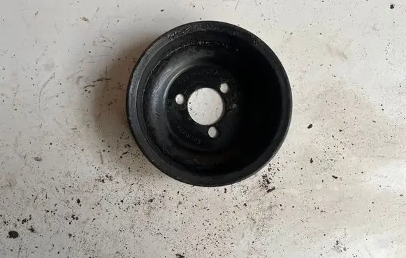 Volkswagen Golf IV Power steering pump pulley 030145269A