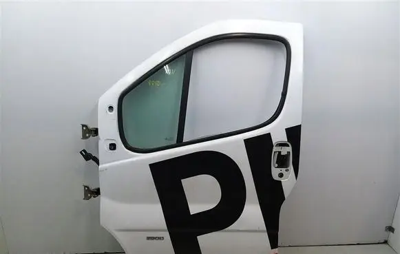 Opel Vivaro Front door 