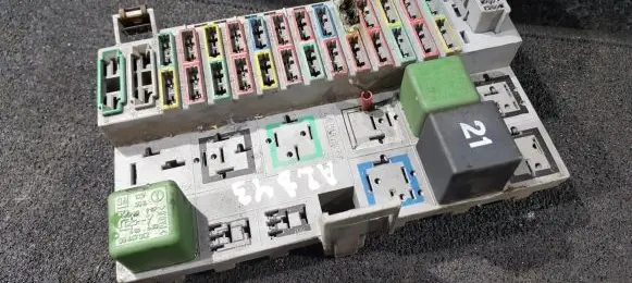 Opel Combo B Fuse box set