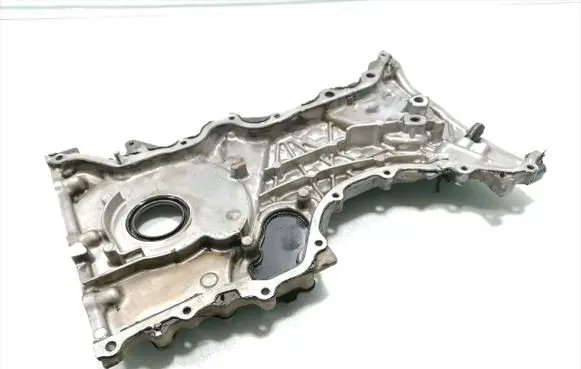 Honda CR-V Timing chain cover 