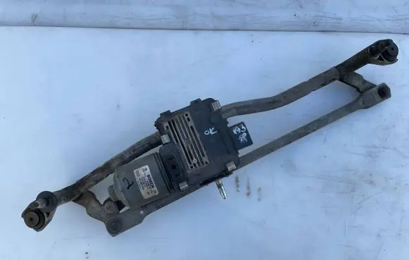 Audi A3 S3 8P Front wiper linkage and motor 8P1955119A 0390241719 0303262