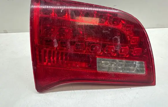 Audi A6 S6 C6 4F Tailgate rear/tail lights 4F9945093A
