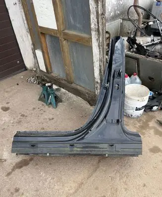 Mercedes-Benz B W247 Pillar (middle) 