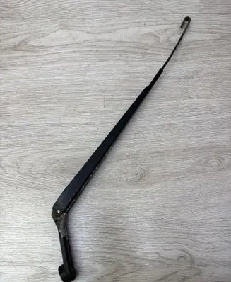 Suzuki Liana Front wiper blade arm 7372