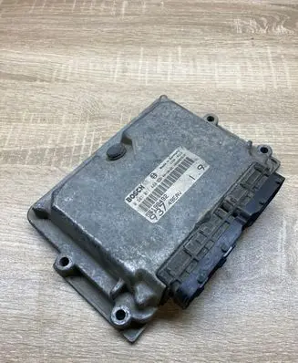 Alfa Romeo 147 Engine control unit/module ECU 55198492 0281011488