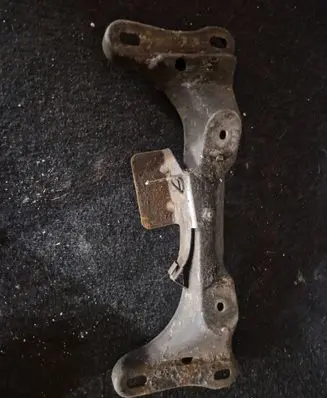 BMW 3 E46 Gear shift cable bracket 