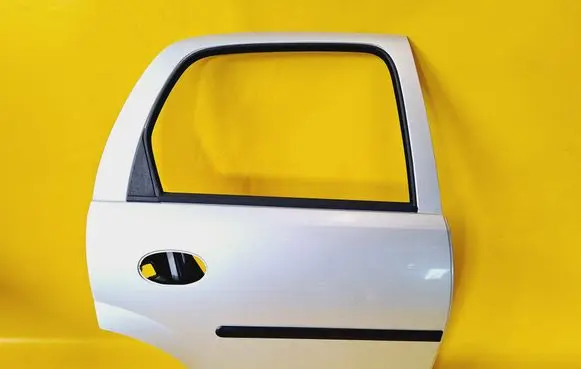 Opel Corsa C Rear door