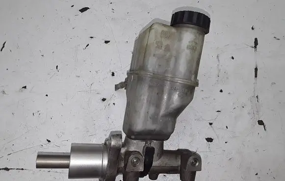 Citroen C6 Master brake cylinder 9646980980