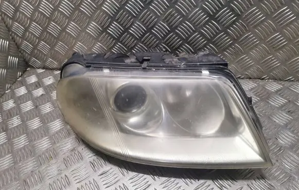 Volkswagen PASSAT B5.5 Headlight/headlamp 3B0941016