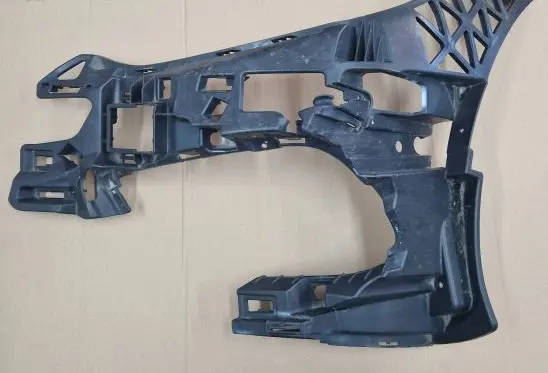 Mercedes-Benz E AMG W212 Front bumper mounting bracket A2128854765
