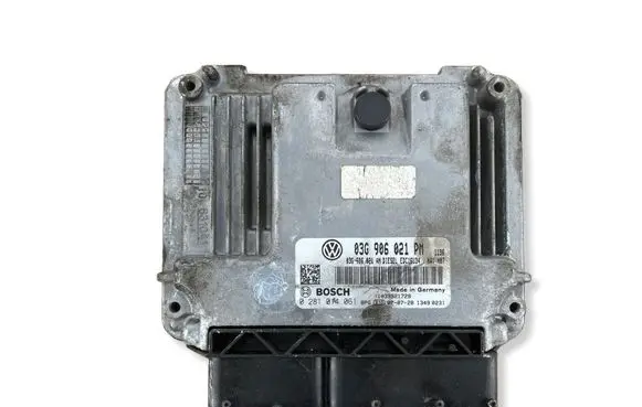 Renault Captur Engine control unit/module 03G906021PM 03G906021AN 0281014061