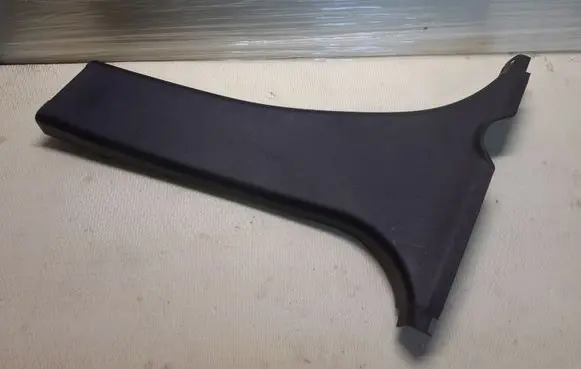 Mazda CX-7 (B) pillar trim (bottom) EG2168230