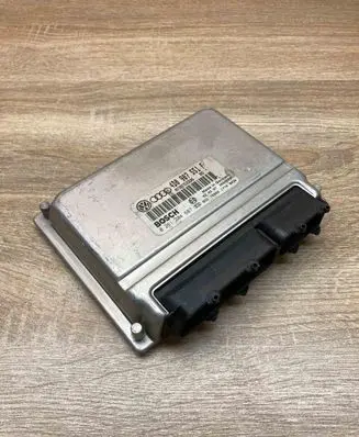 Volkswagen PASSAT B5 Engine control unit/module ECU 4D0907551F 0261204687