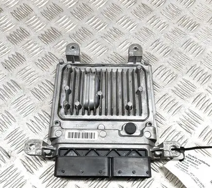 Mercedes-Benz C W204 Engine control unit/module A6519007500 A0064461540