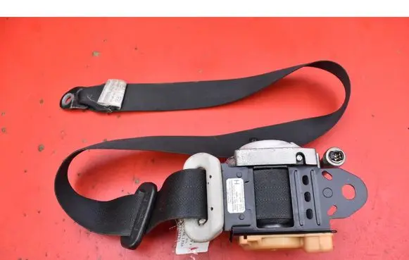 Mazda CX-7 Front seatbelt EH64RH