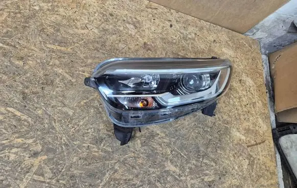 Renault Kadjar Headlight/headlamp