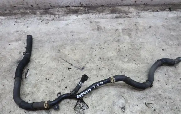 Toyota Avensis T270 Engine coolant pipe/hose
