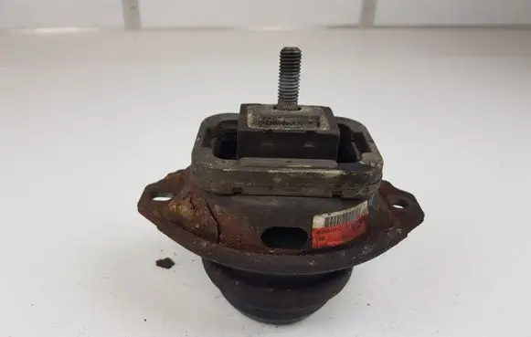 Land Rover Range Rover Sport L320 Engine mount bracket KKB500441G