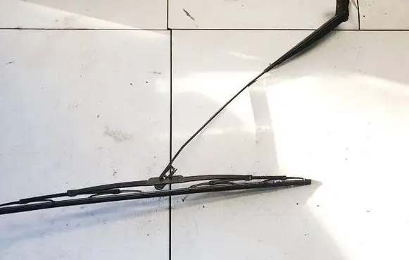 Mercedes-Benz A W168 Front wiper blade arm a1688201144