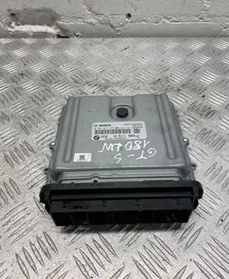 BMW 5 GT F07 Engine control unit/module 8511983 030103833 0281017373